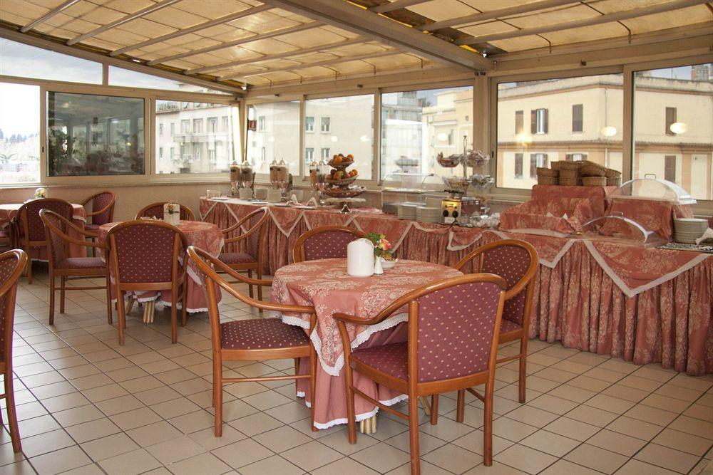 فندق رومافي  فندق ديل بروفينس المطعم الصورة